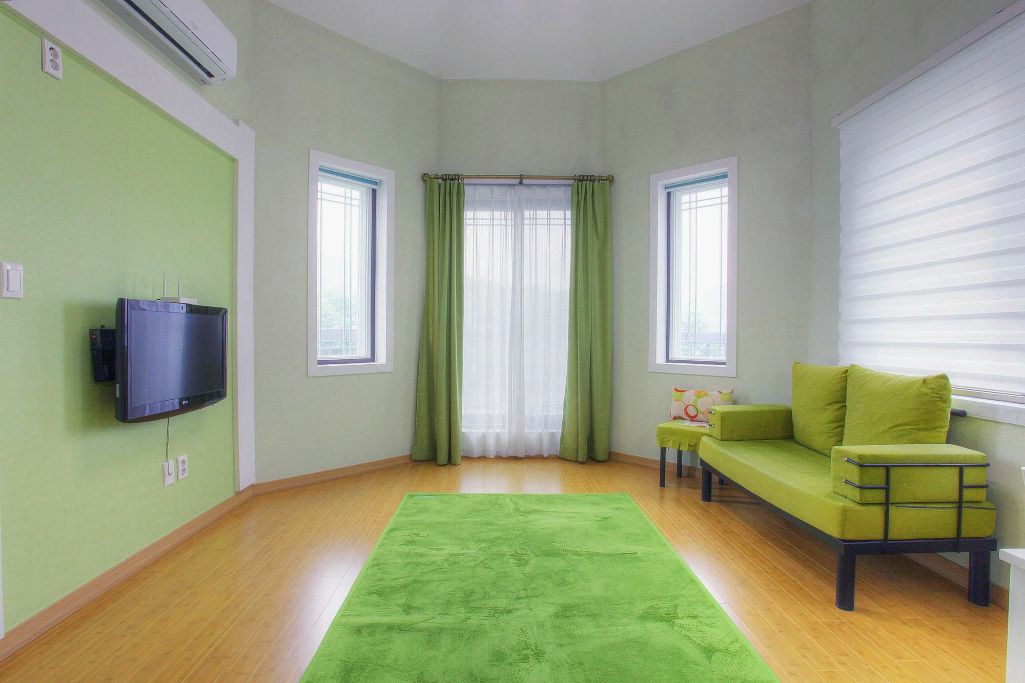 Forest Of Color Pension Hongcheon Exterior photo